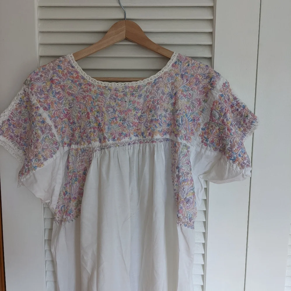 Vintage embroidered maxi dress - Picture 6 of 6